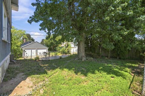 Tiny photo for 2111 MISSISSIPPI Avenue, Davenport, IA 52803 (MLS # 12680783)