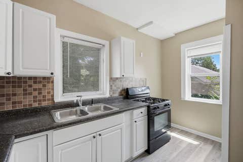 Tiny photo for 2111 MISSISSIPPI Avenue, Davenport, IA 52803 (MLS # 12680783)