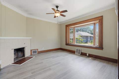 Tiny photo for 2111 MISSISSIPPI Avenue, Davenport, IA 52803 (MLS # 12680783)