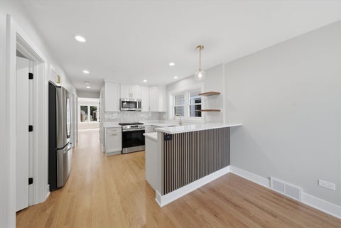 Tiny photo for 5750 S Oak Park Avenue, Chicago, IL 60638 (MLS # 12707640)