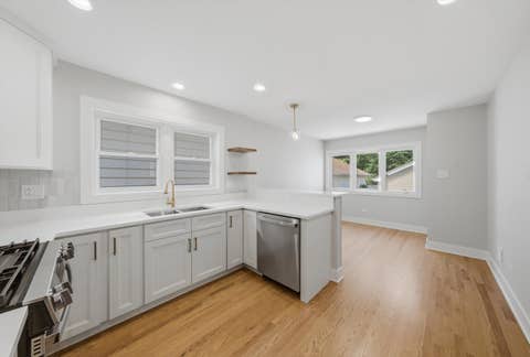 Tiny photo for 5750 S Oak Park Avenue, Chicago, IL 60638 (MLS # 12707640)