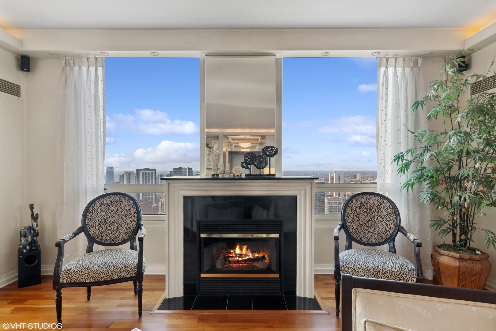 33 W Ontario Street 47E