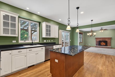 Tiny photo for 440 Lathem Street, Batavia, IL 60510 (MLS # 12519305)