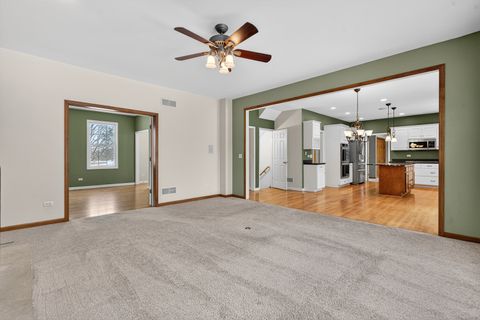 Tiny photo for 440 Lathem Street, Batavia, IL 60510 (MLS # 12519305)