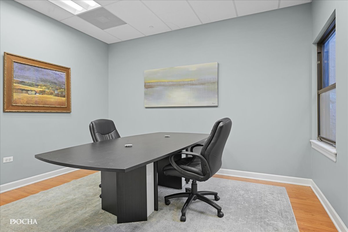 202 W Main Street 202
