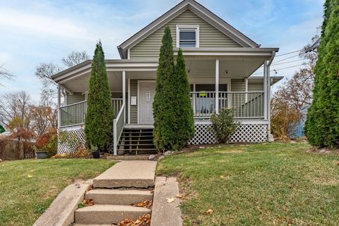 Photo of 643 Wing Street, Elgin, IL 60123 (MLS # 12507688)