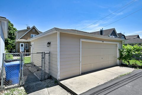 Tiny photo for 6840 N Olcott Avenue, Chicago, IL 60631 (MLS # 12658467)