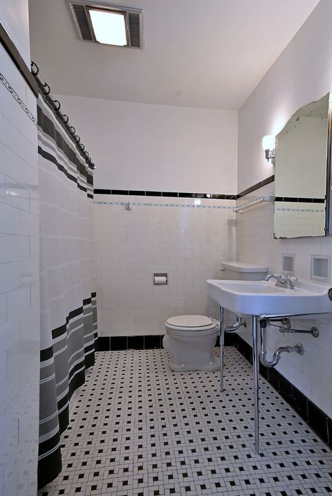 Tiny photo for 6840 N Olcott Avenue, Chicago, IL 60631 (MLS # 12658467)