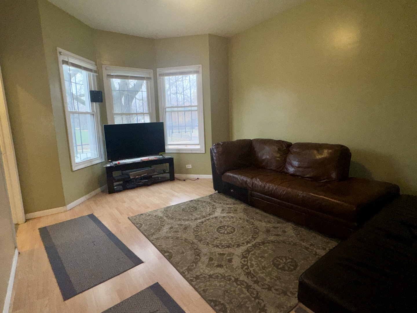 5106 S Carpenter Street