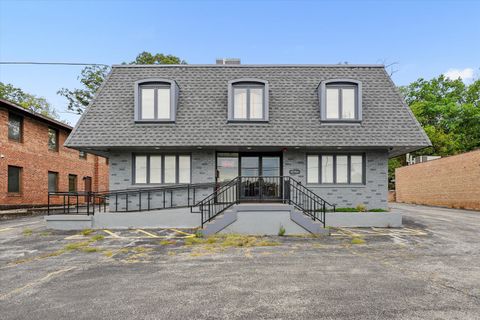 12750 S HARLEM Avenue 2-2 Palos Heights IL 60463