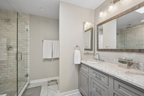 Tiny photo for 2501 N Wayne Avenue #18, Chicago, IL 60614 (MLS # 12501008)