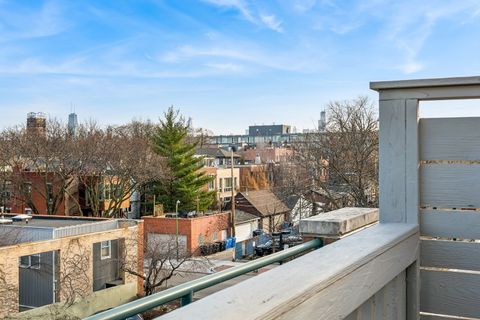 Tiny photo for 2501 N Wayne Avenue #18, Chicago, IL 60614 (MLS # 12501008)
