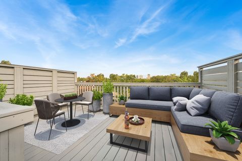 Tiny photo for 2501 N Wayne Avenue #18, Chicago, IL 60614 (MLS # 12501008)