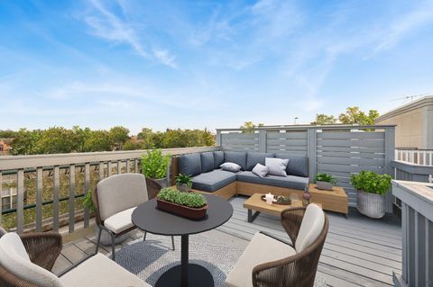 Tiny photo for 2501 N Wayne Avenue #18, Chicago, IL 60614 (MLS # 12501008)