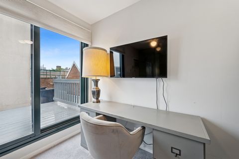 Tiny photo for 2501 N Wayne Avenue #18, Chicago, IL 60614 (MLS # 12501008)