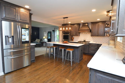 Tiny photo for 2711 Old Oak Drive, McHenry, IL 60050 (MLS # 12635981)