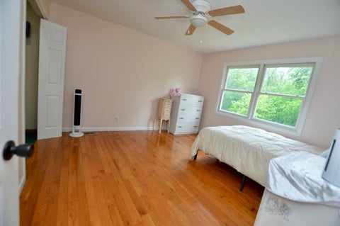 Tiny photo for 2711 Old Oak Drive, McHenry, IL 60050 (MLS # 12635981)