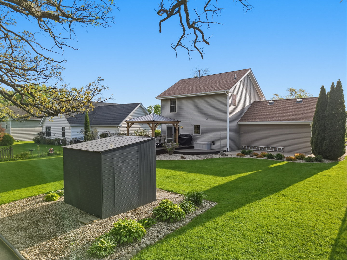 849 N Seven Hickory