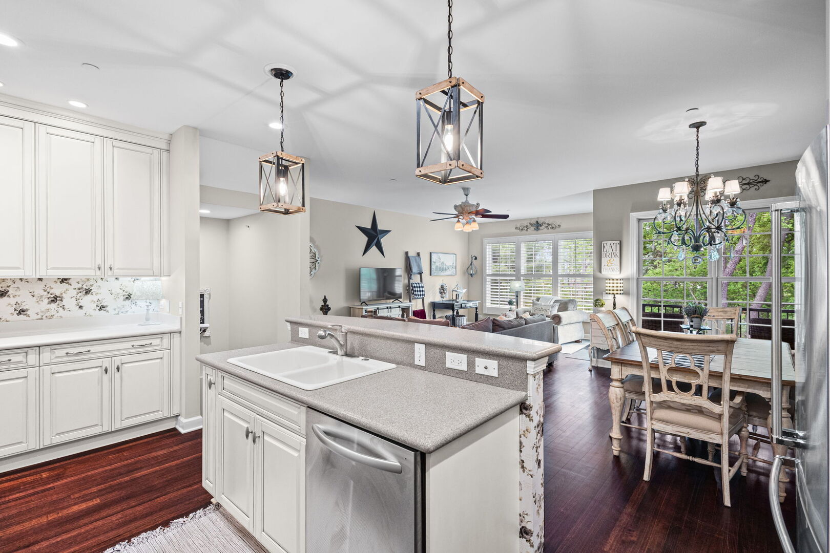 1907 Lynn Circle