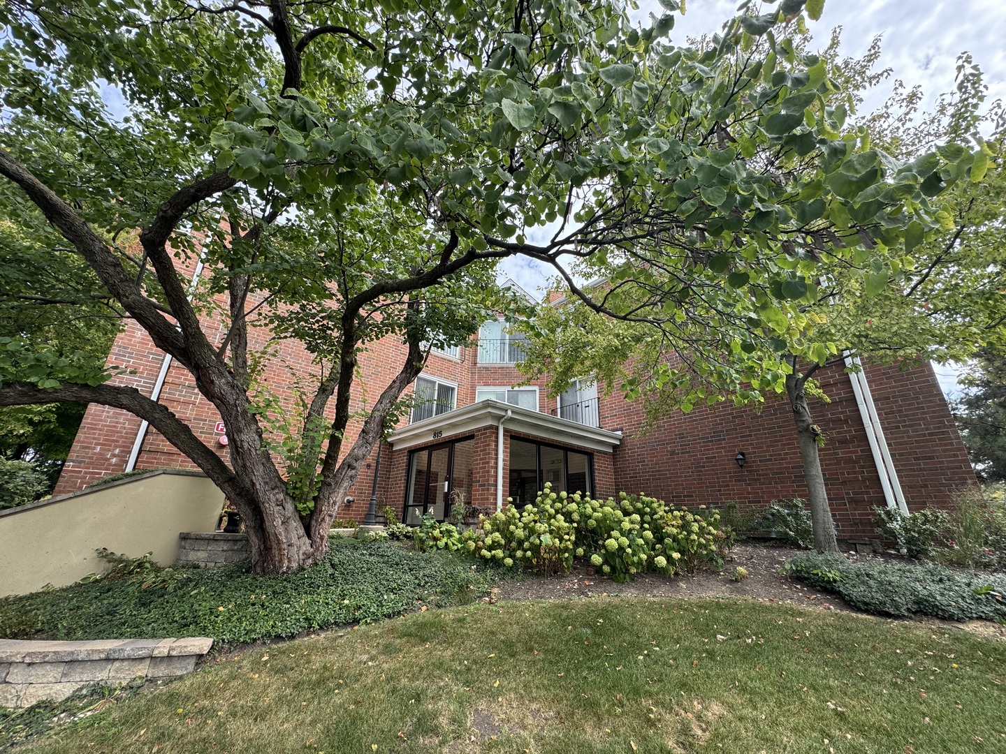 815 Leicester Road 211
