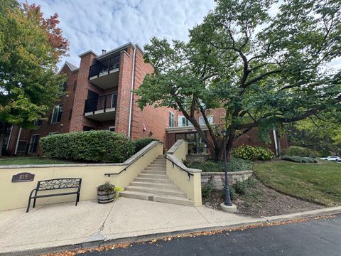 815 Leicester Road 211 Elk Grove Village IL 60007