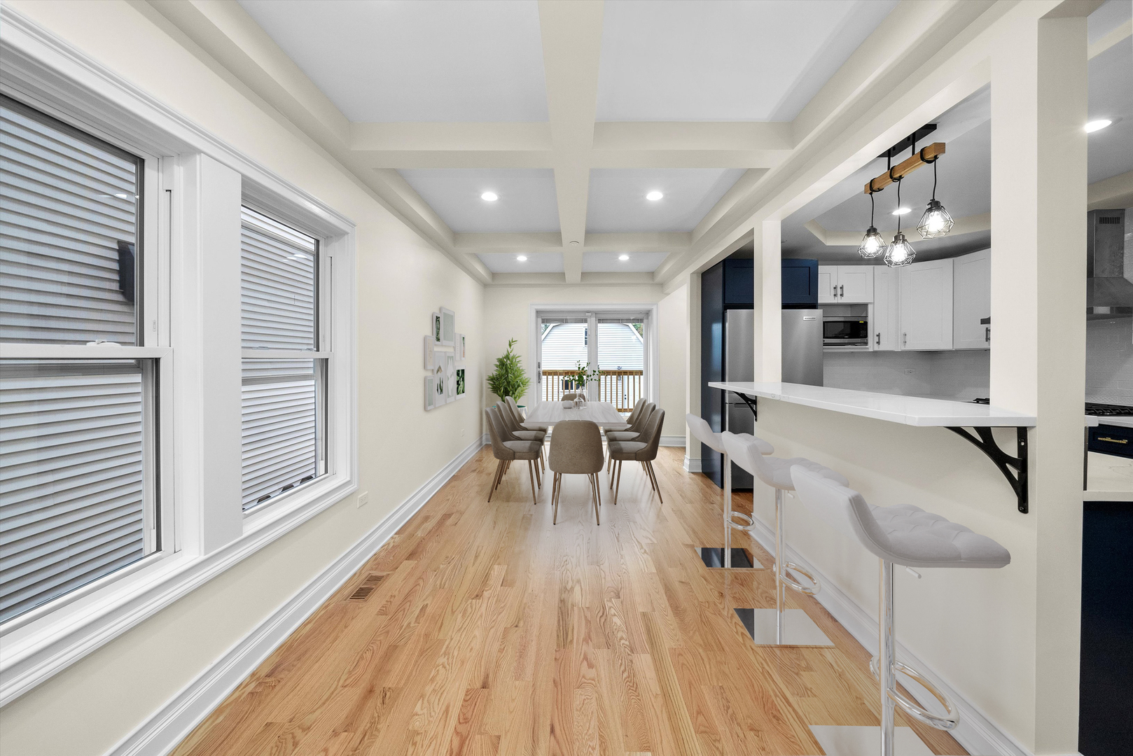 1021 S Lombard Avenue