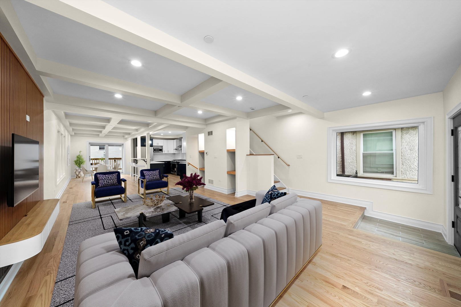 1021 S Lombard Avenue