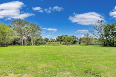 Tiny photo for 24826 W Miller Road, North Barrington, IL 60010 (MLS # 12745985)
