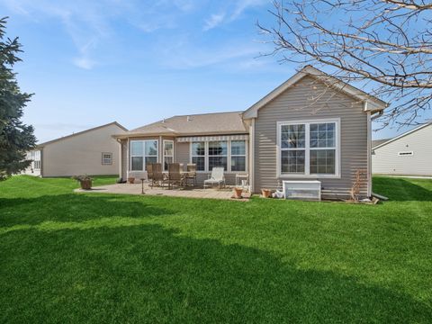 Tiny photo for 2791 Beacon Point Circle, Elgin, IL 60124 (MLS # 12593171)