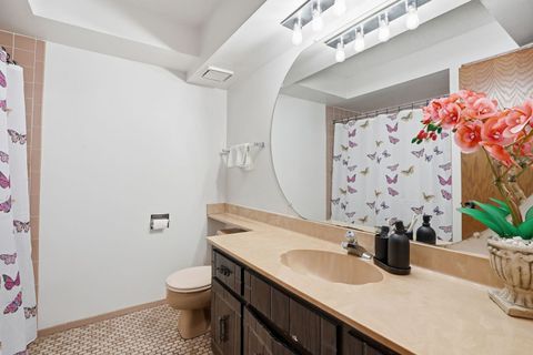 Tiny photo for 6257 S Newland Avenue #1N, Chicago, IL 60638 (MLS # 12616460)