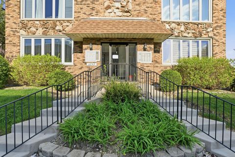 Photo of 6257 S Newland Avenue #1N, Chicago, IL 60638 (MLS # 12616460)