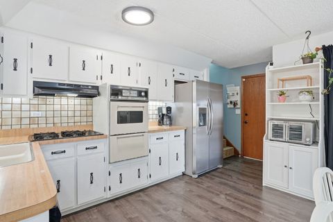 Tiny photo for 6257 S Newland Avenue #1N, Chicago, IL 60638 (MLS # 12616460)