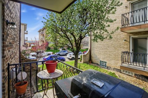 Tiny photo for 6257 S Newland Avenue #1N, Chicago, IL 60638 (MLS # 12616460)