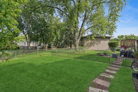 Tiny photo for 330 Shield Court, Bolingbrook, IL 60440 (MLS # 12773558)