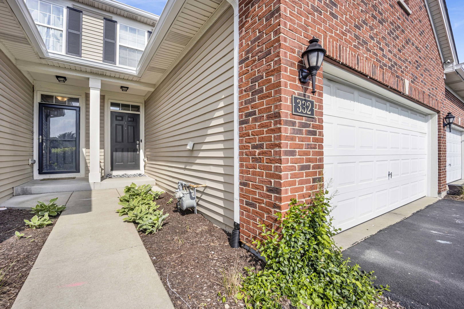 332 Buckingham Court