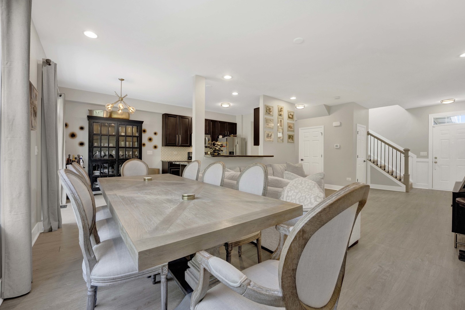 332 Buckingham Court