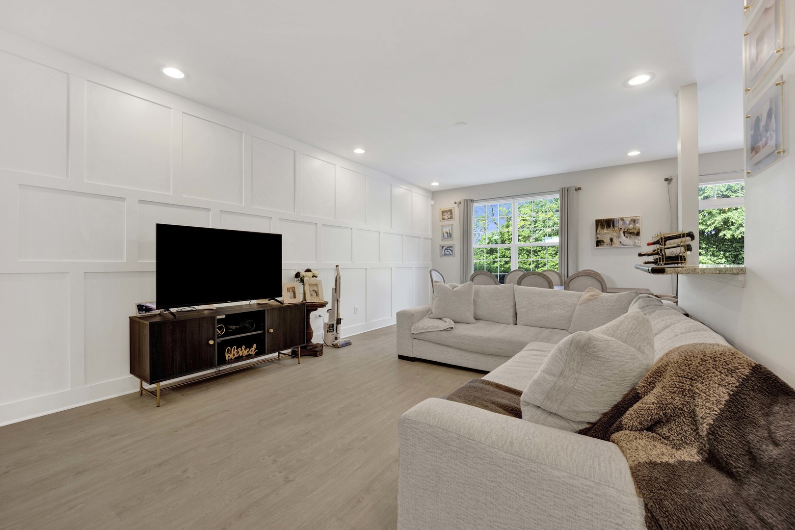 332 Buckingham Court