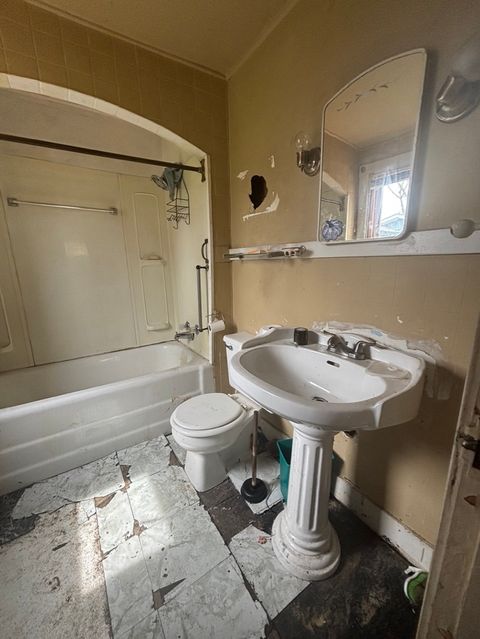 Tiny photo for 639 W Madison Street, Ottawa, IL 61350 (MLS # 12621711)