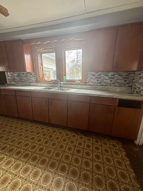 Tiny photo for 639 W Madison Street, Ottawa, IL 61350 (MLS # 12621711)