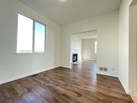 Tiny photo for 337 W CALDWELL Drive, Round Lake, IL 60073 (MLS # 12642478)