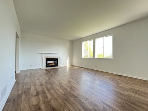 Tiny photo for 337 W CALDWELL Drive, Round Lake, IL 60073 (MLS # 12642478)