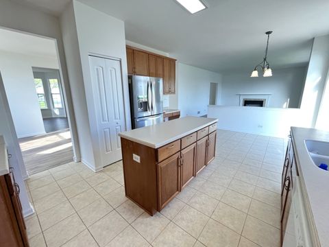 Tiny photo for 337 W CALDWELL Drive, Round Lake, IL 60073 (MLS # 12642478)
