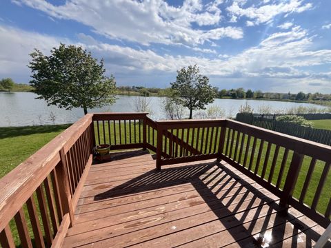 Tiny photo for 337 W CALDWELL Drive, Round Lake, IL 60073 (MLS # 12642478)