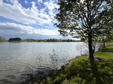 Tiny photo for 337 W CALDWELL Drive, Round Lake, IL 60073 (MLS # 12642478)