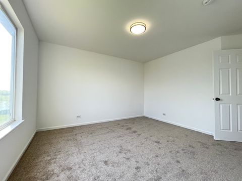 Tiny photo for 337 W CALDWELL Drive, Round Lake, IL 60073 (MLS # 12642478)