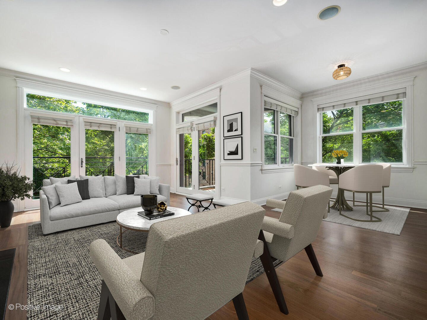 444 W BLACKHAWK Avenue 2