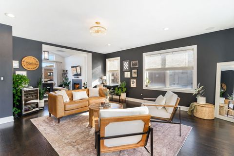 Tiny photo for 4622 N Ashland Avenue #3, Chicago, IL 60640 (MLS # 12560900)