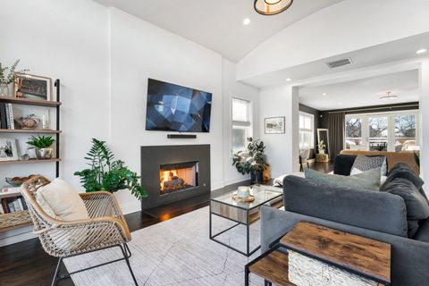 Tiny photo for 4622 N Ashland Avenue #3, Chicago, IL 60640 (MLS # 12560900)