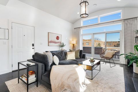 Tiny photo for 4622 N Ashland Avenue #3, Chicago, IL 60640 (MLS # 12560900)