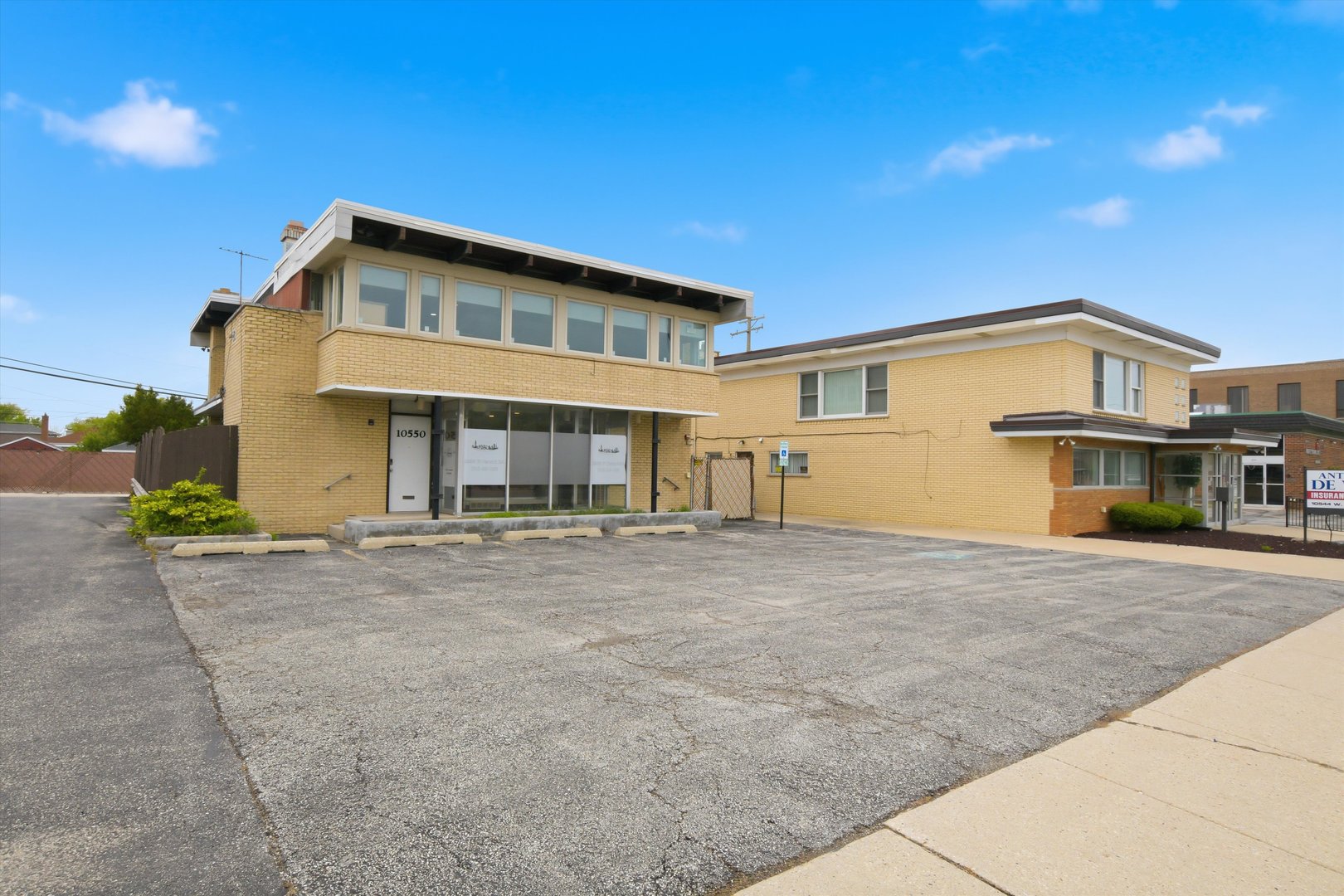 Properties 1 10550 W Cermak Road